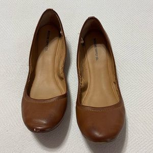 Brown flats